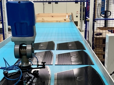 Formsprutning av plast ersätter fräsning från block