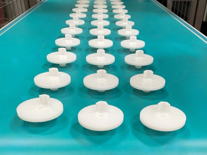 Formsprutade plastdelar